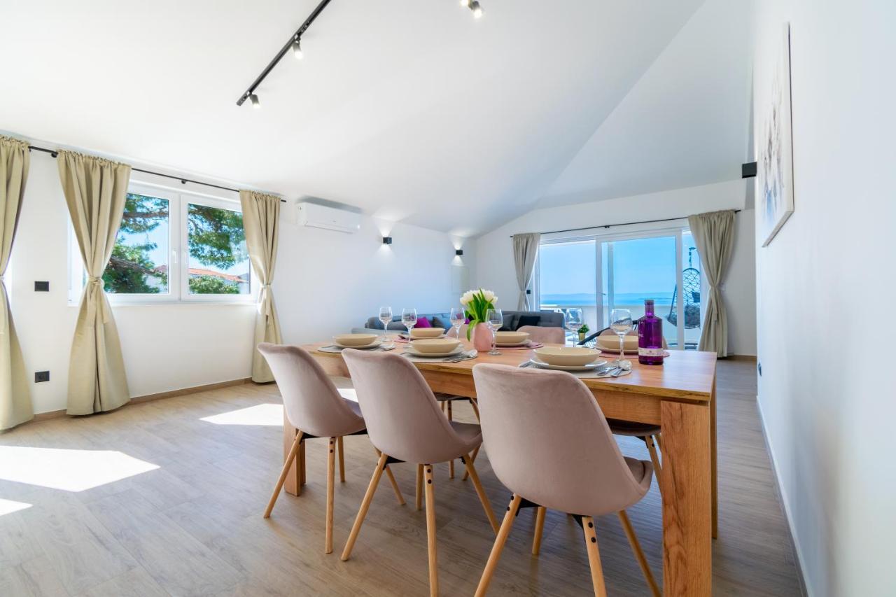 Apartment Penthouse Nensi *